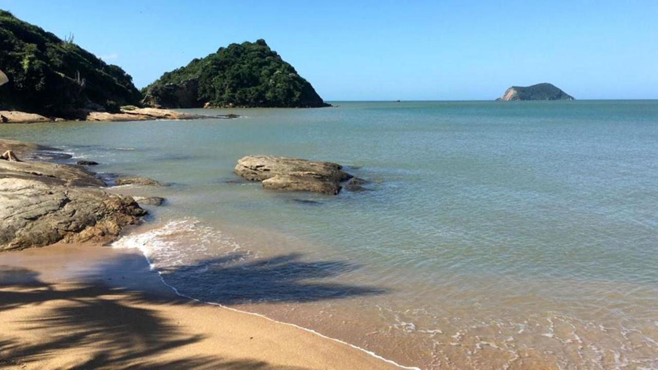Casa pé na areia com varanda gourmet em Búzios RJ Exterior foto